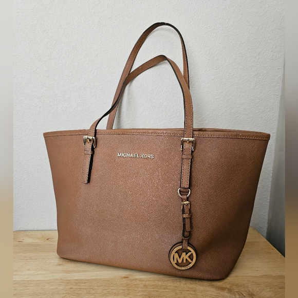 Michael Kors Handbags - Michael Kors Jet Set Tote